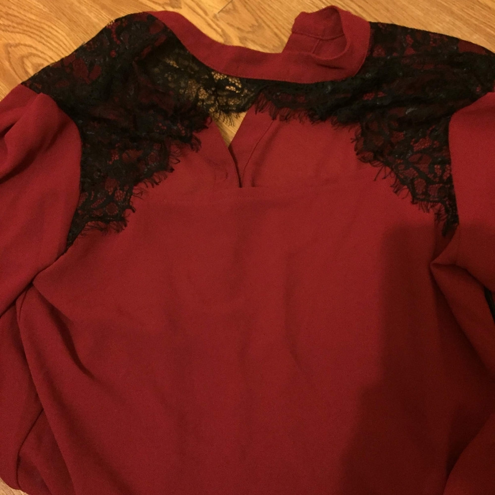 Blouse - Picture 2 of 2